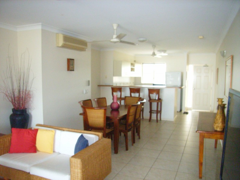 4/16 Poinciana Boulevard, Cardwell QLD 4849