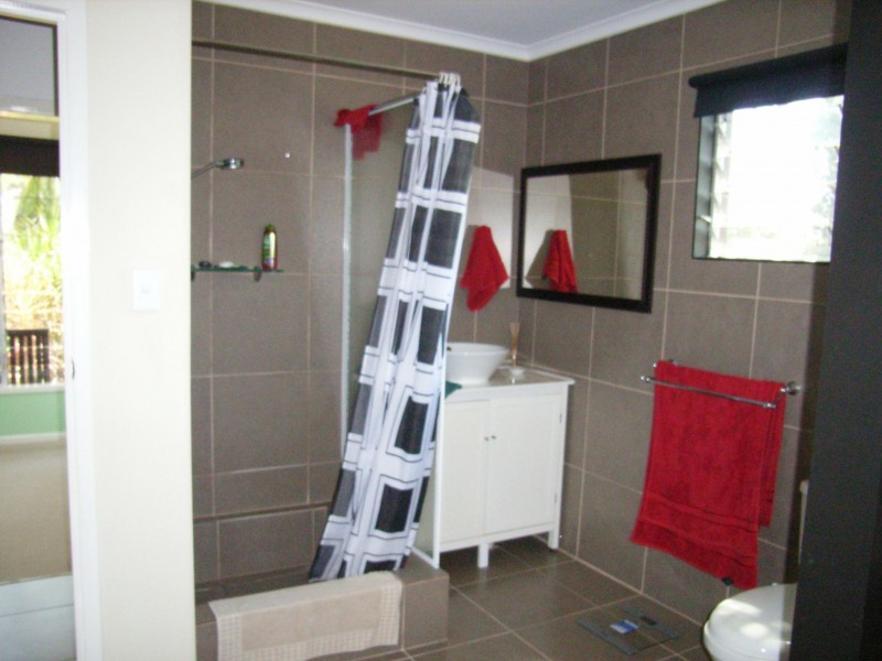 14 Roma St, Cardwell QLD 4849