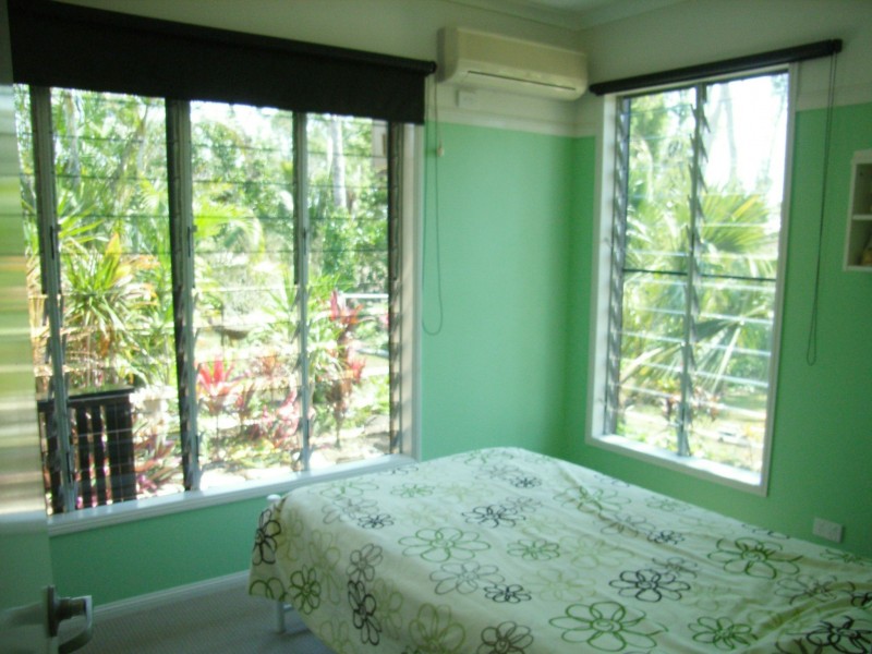 14 Roma St, Cardwell QLD 4849