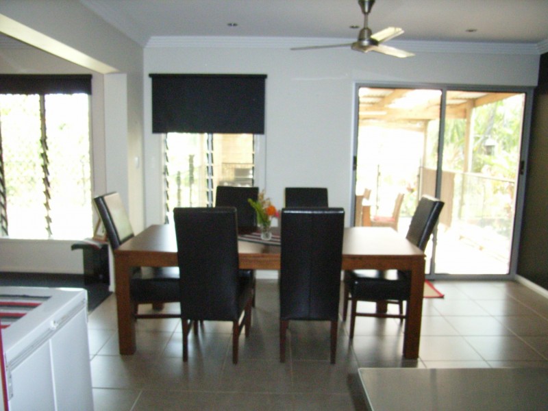 14 Roma St, Cardwell QLD 4849