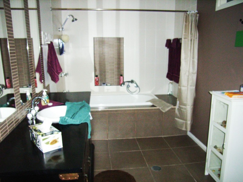 14 Roma St, Cardwell QLD 4849