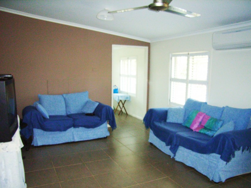 14 Roma St, Cardwell QLD 4849