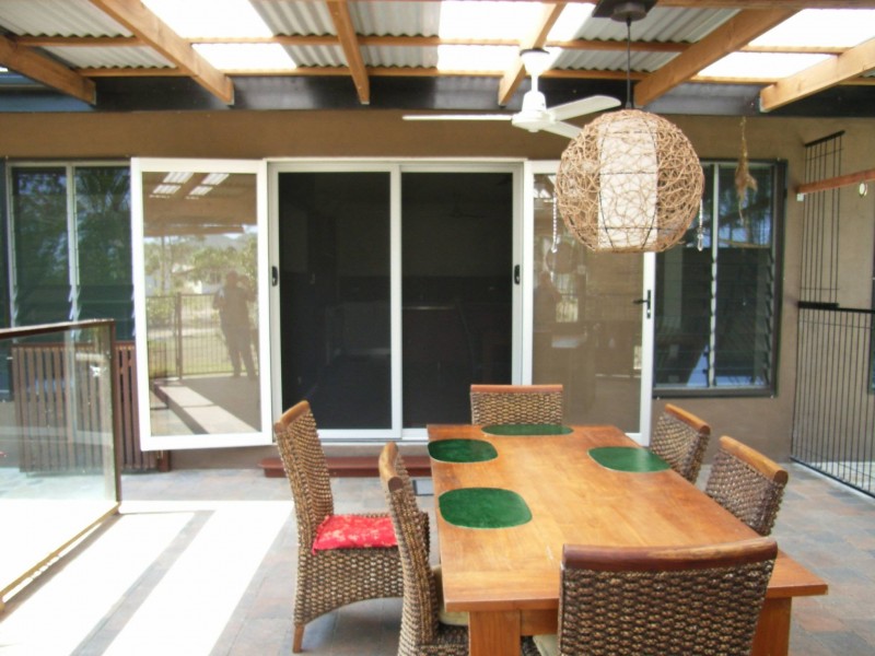 14 Roma St, Cardwell QLD 4849