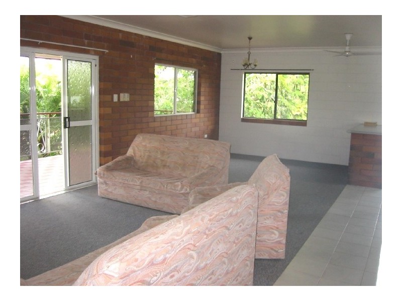 39 White St, Cardwell QLD 4849