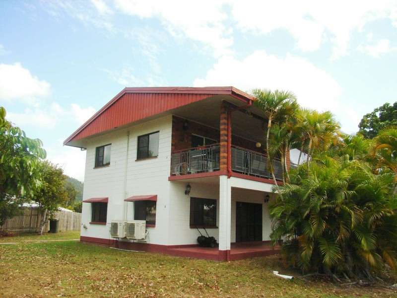 39 White St, Cardwell QLD 4849