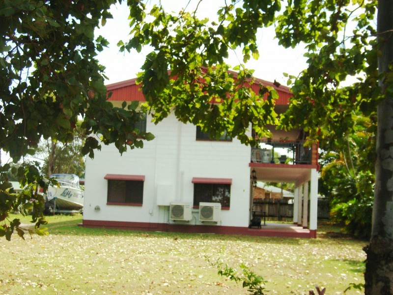 39 White St, Cardwell QLD 4849