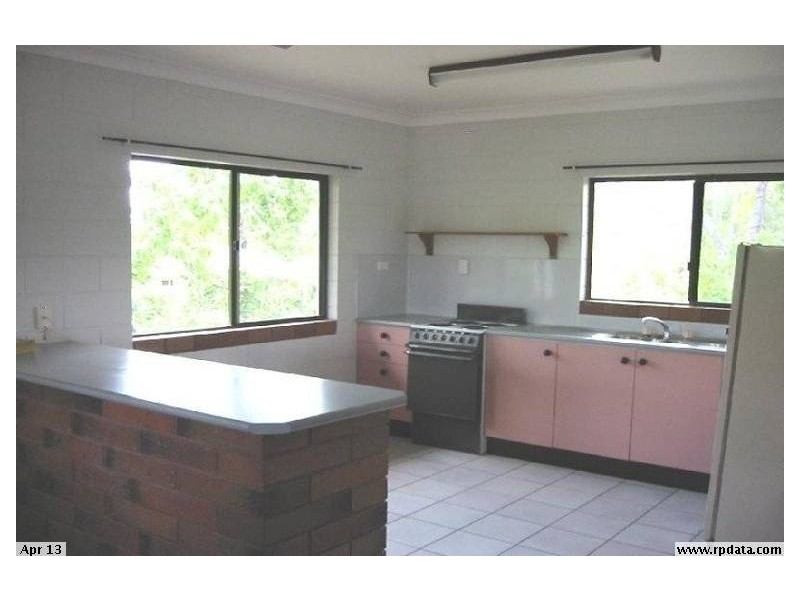 39 White St, Cardwell QLD 4849