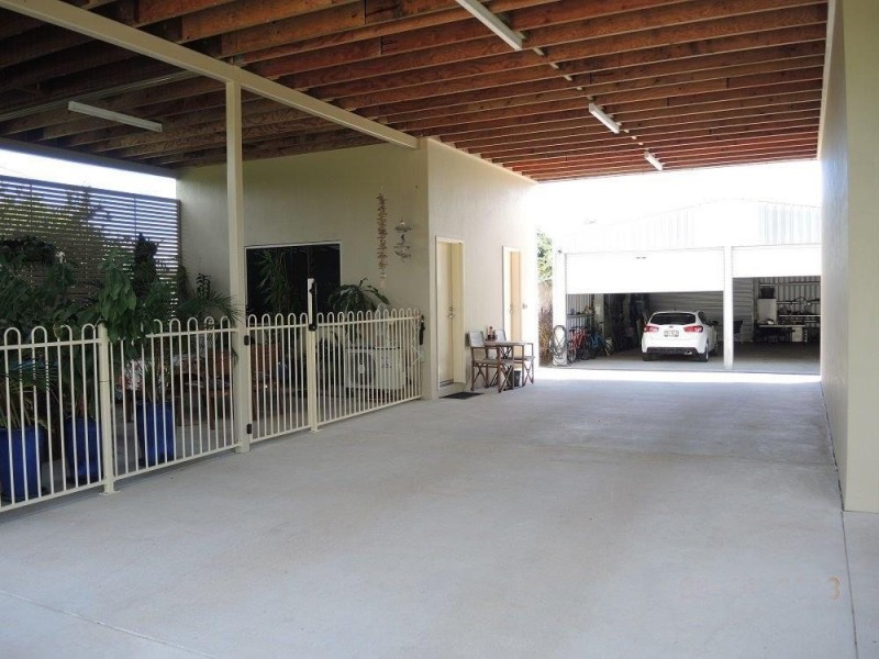 22 Bowen St, Cardwell QLD 4849