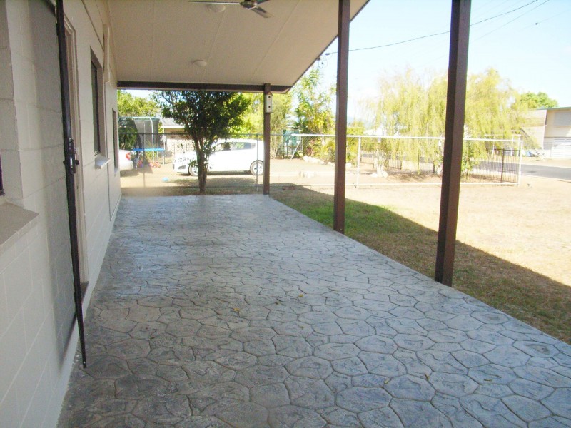 16 Landsdown St, Cardwell QLD 4849