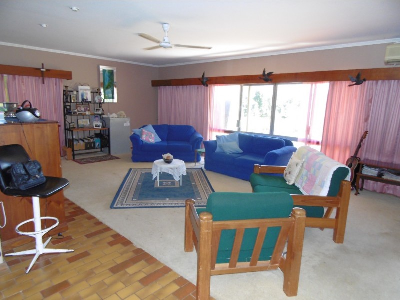 44 Ronlund Rd, Murray Upper, Cardwell QLD 4849