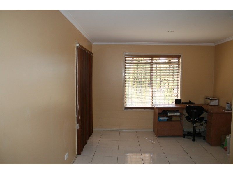 9 Presley Ct, Windaroo QLD 4207