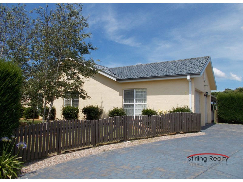 5 Caley Street, Bowral NSW 2576