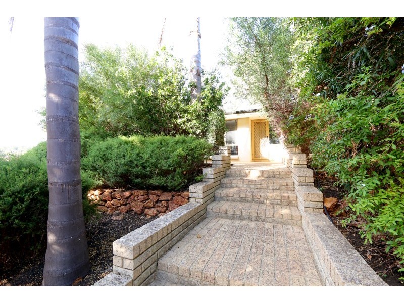 10 Darrowby Place, Sawyers Valley WA 6074