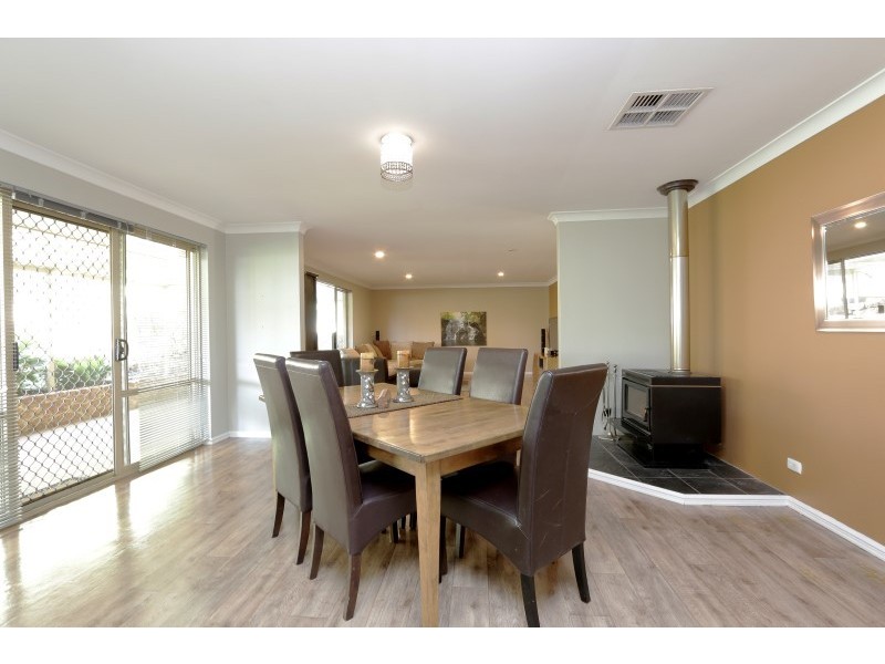 10 Darrowby Place, Sawyers Valley WA 6074