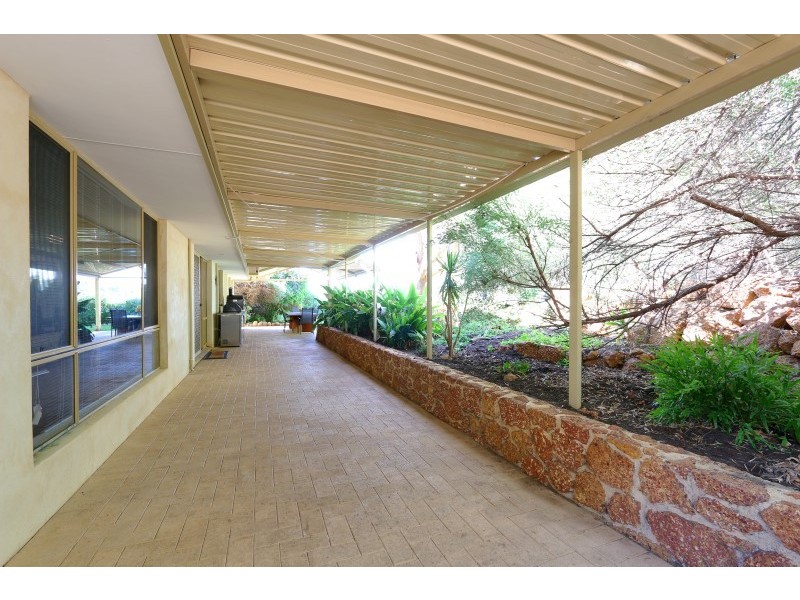 10 Darrowby Place, Sawyers Valley WA 6074