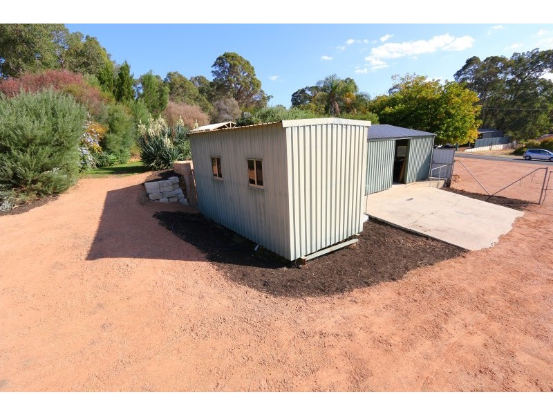 10 Darrowby Place, Sawyers Valley WA 6074