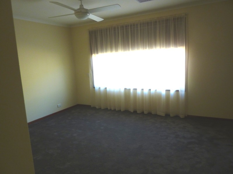 16 Homestead Drive, Aberfoyle Park SA 5159