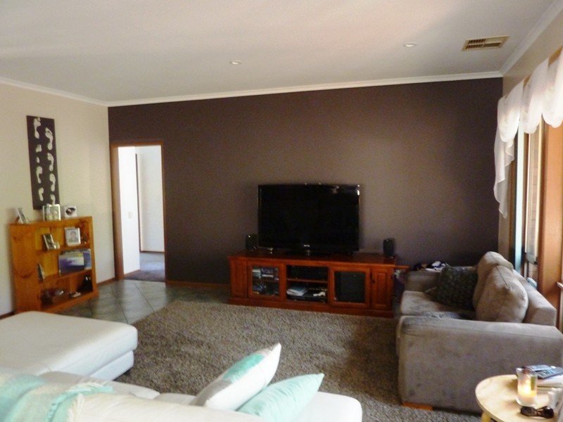 8 Budapest Road, Aberfoyle Park SA 5159
