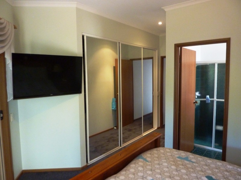 8 Budapest Road, Aberfoyle Park SA 5159