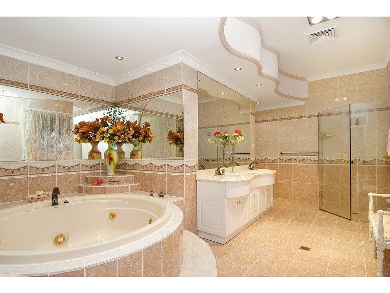 56 Wyoming Rd, Dural NSW 2158