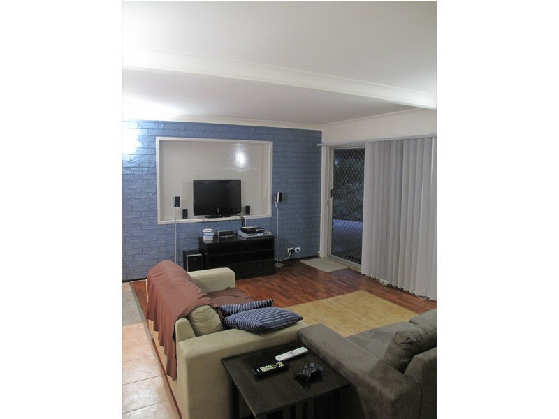 Room B/81 Almeida Street, Indooroopilly QLD 4068
