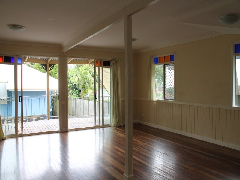 13 Brighton Road, Highgate Hill QLD 4101