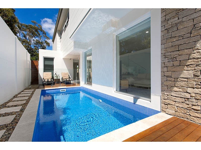 8 Crescent Road, Caringbah South NSW 2229