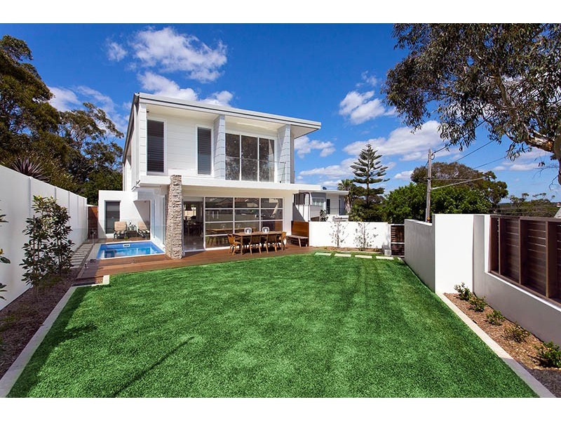 8 Crescent Road, Caringbah South NSW 2229