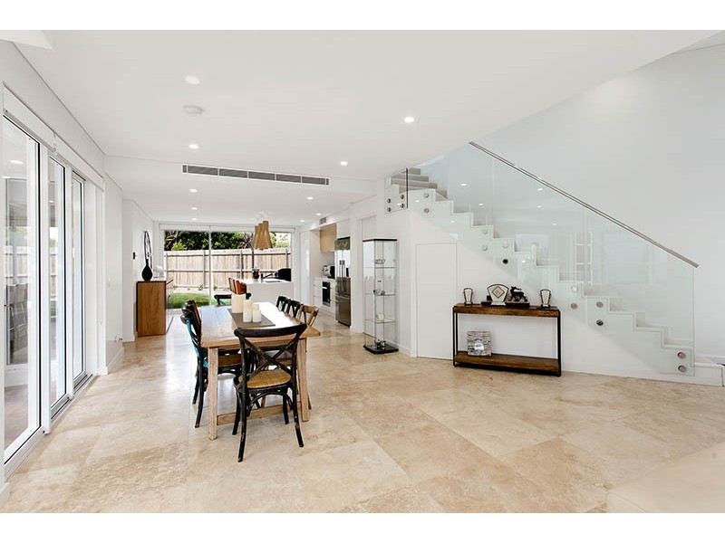 8 Crescent Road, Caringbah South NSW 2229