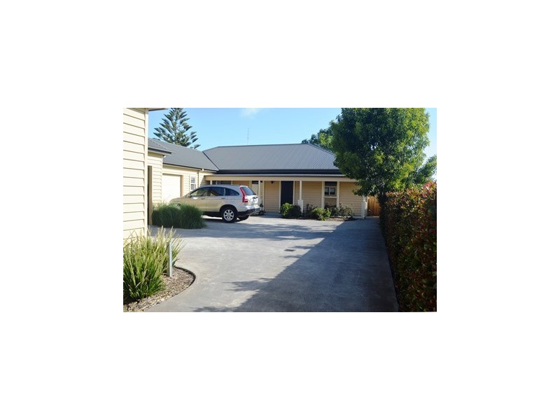 2/55 Pollack Street, Colac VIC 3250