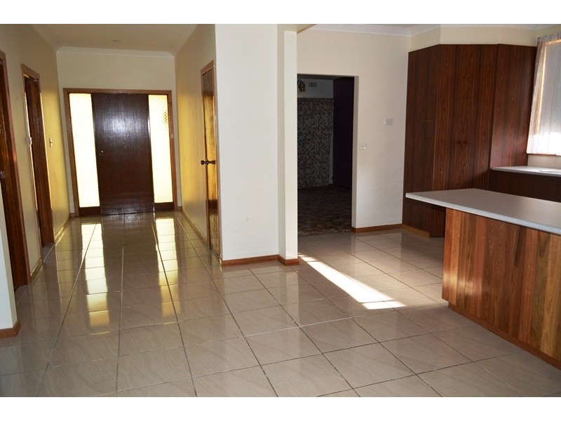 52 Wallace Street, Colac VIC 3250