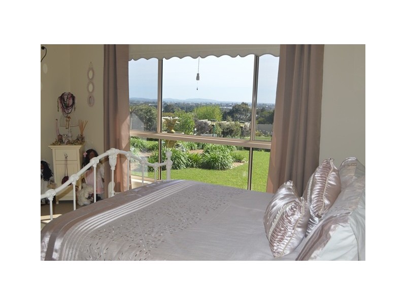 15 Harris Road, Elliminyt VIC 3250