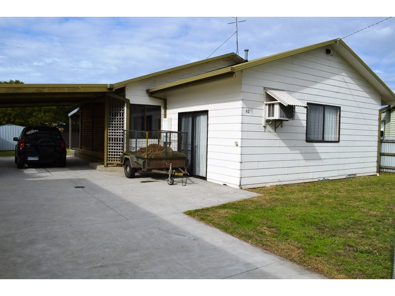 52 Armstrong Street, Colac VIC 3250