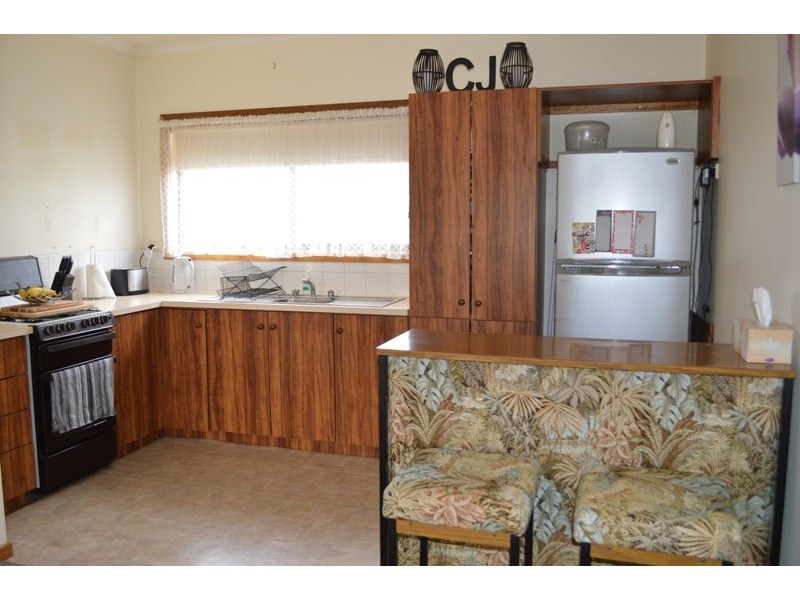 52 Armstrong Street, Colac VIC 3250