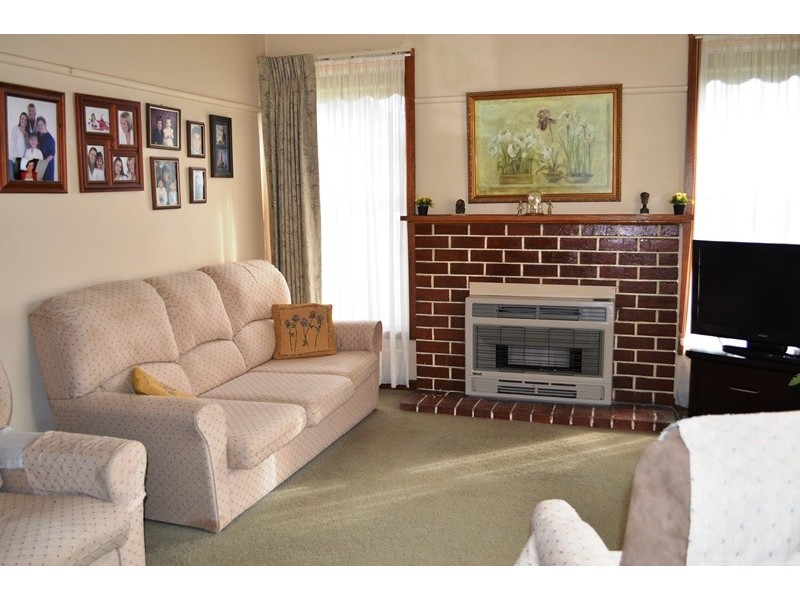 106 Armstrong Street, Colac VIC 3250