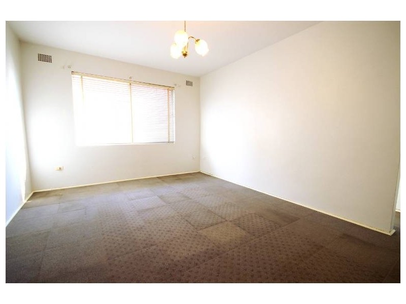 1/13 South Pde, Campsie NSW 2194