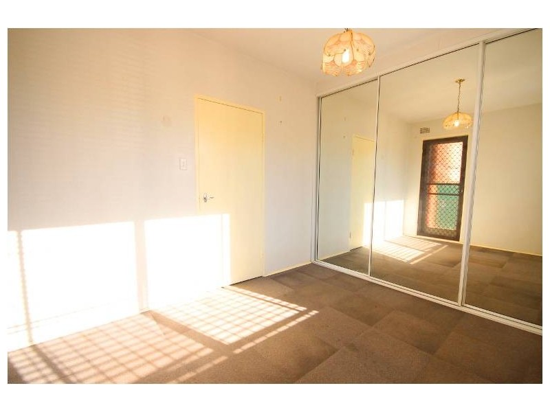 1/13 South Pde, Campsie NSW 2194