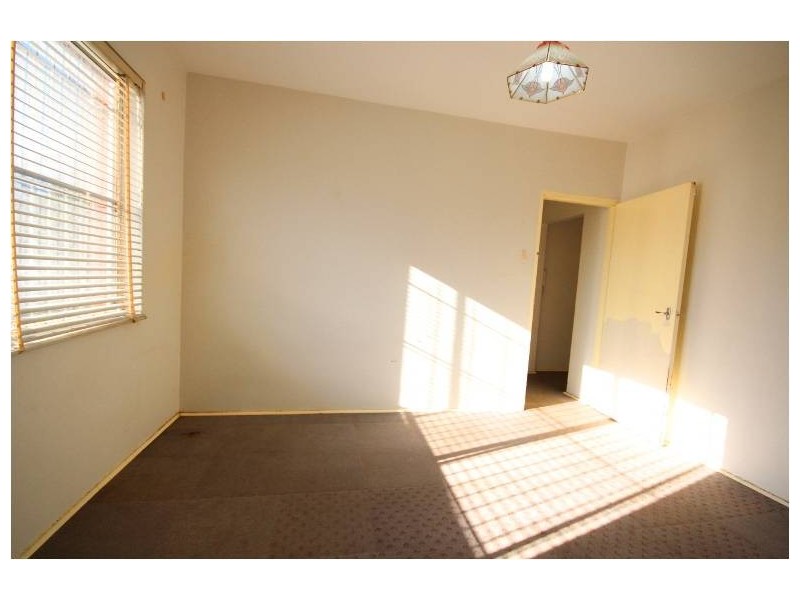 1/13 South Pde, Campsie NSW 2194