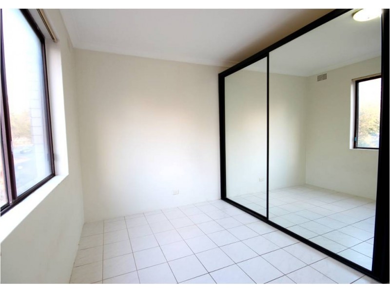 2/1-3 London Street, Campsie NSW 2194