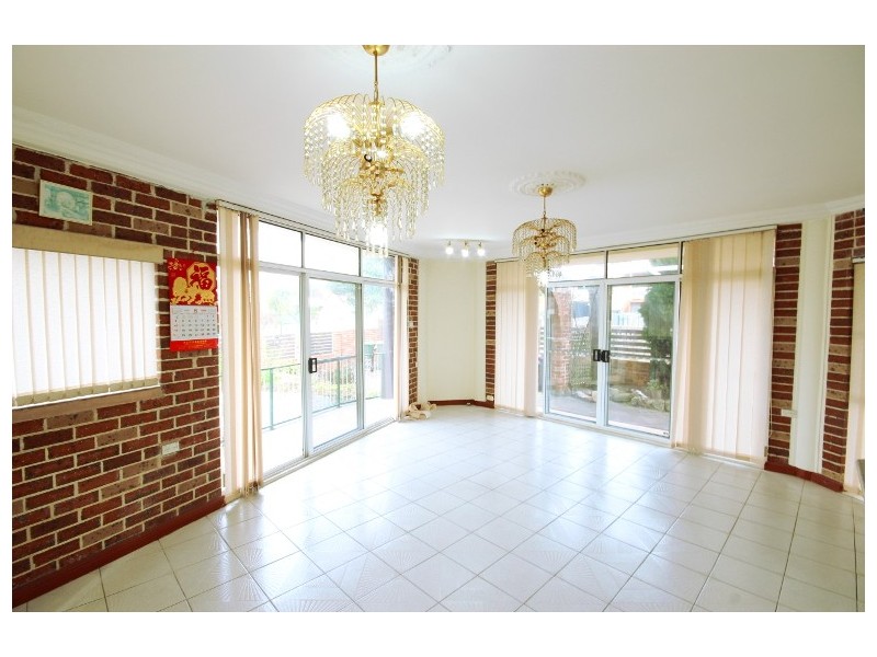 1/33 Perry Street, Campsie NSW 2194