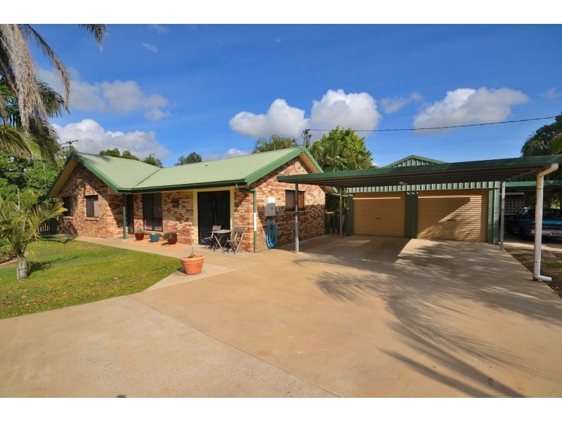 318 Gordons road, Alloway QLD 4670