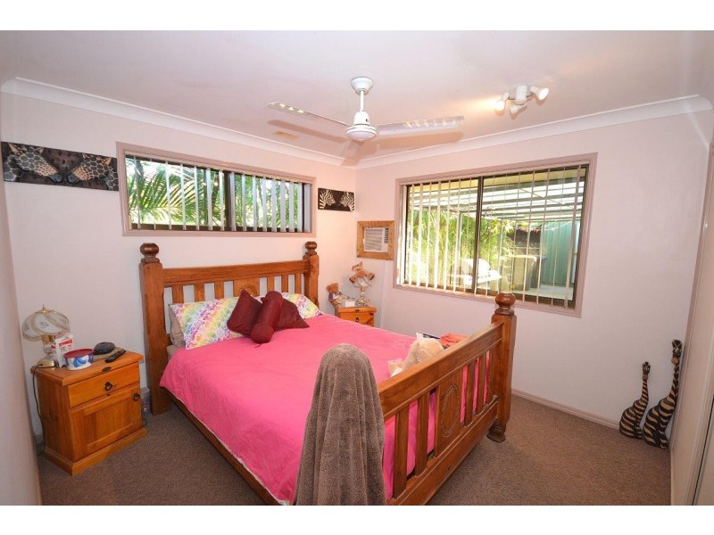 318 Gordons road, Alloway QLD 4670