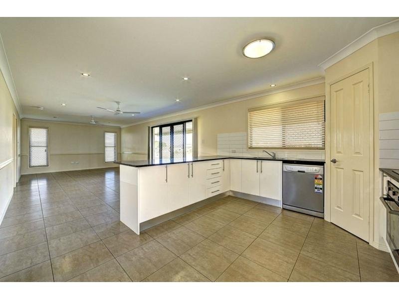 15 Belle Eden, Ashfield QLD 4670