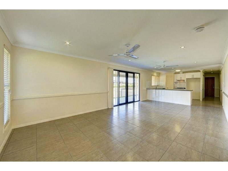 15 Belle Eden, Ashfield QLD 4670