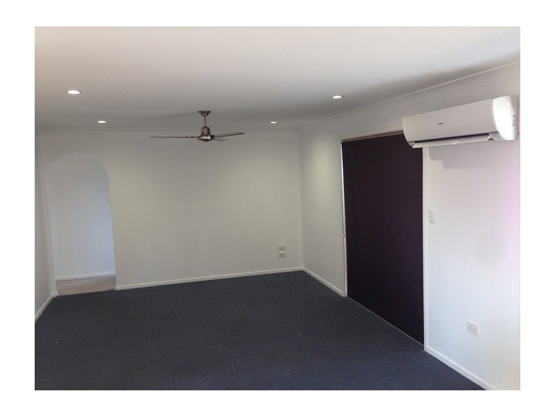 Avenell Heights QLD 4670