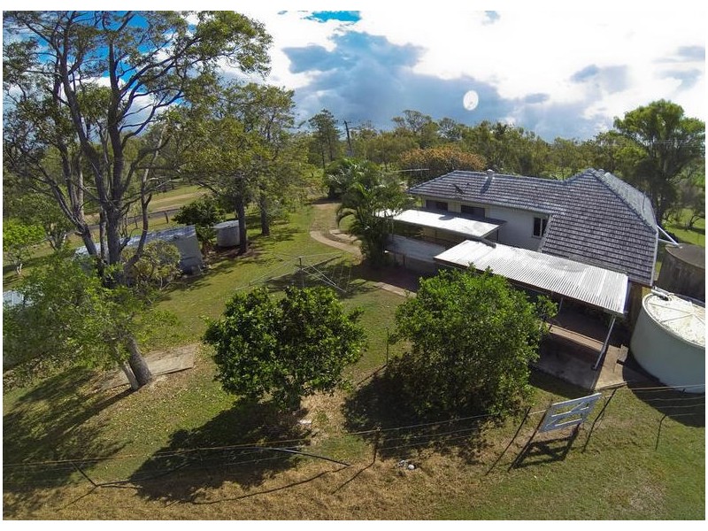 10 baillies, Moore Park Beach QLD 4670