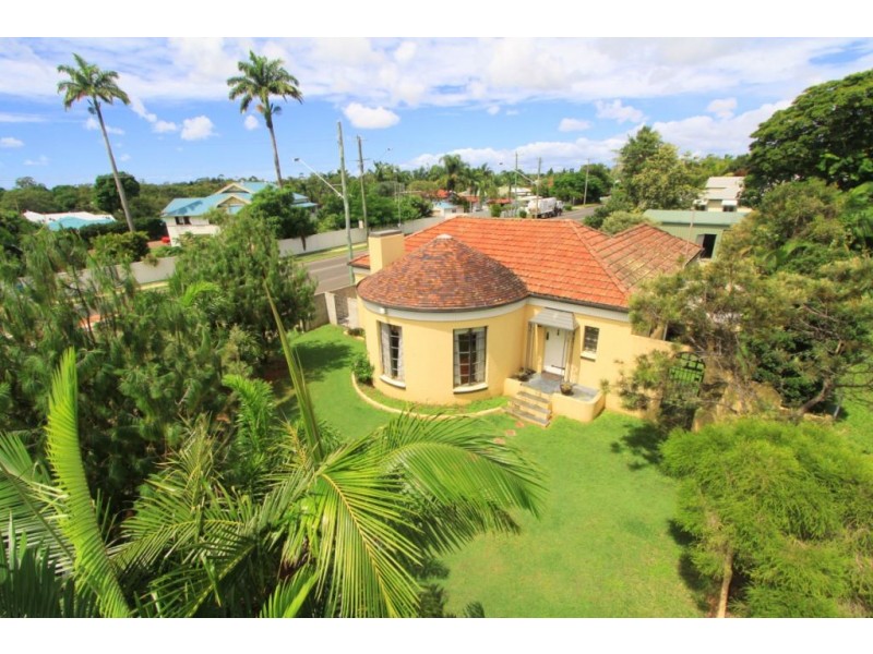 136 walker, Svensson Heights QLD 4670
