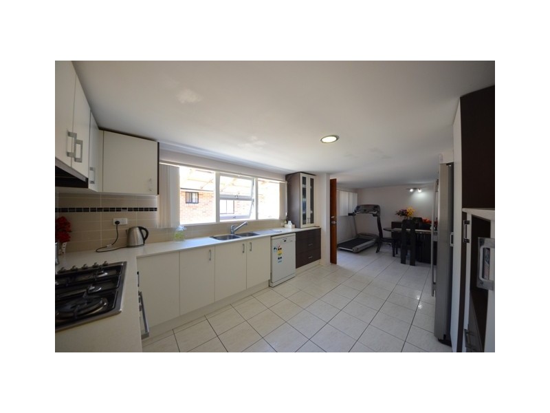 9 Campbell Ave, Dee Why NSW 2099