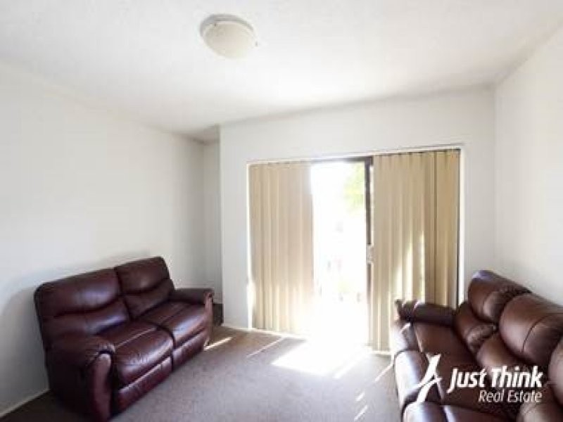 1/18 Sturt Street, Campbelltown NSW 2560