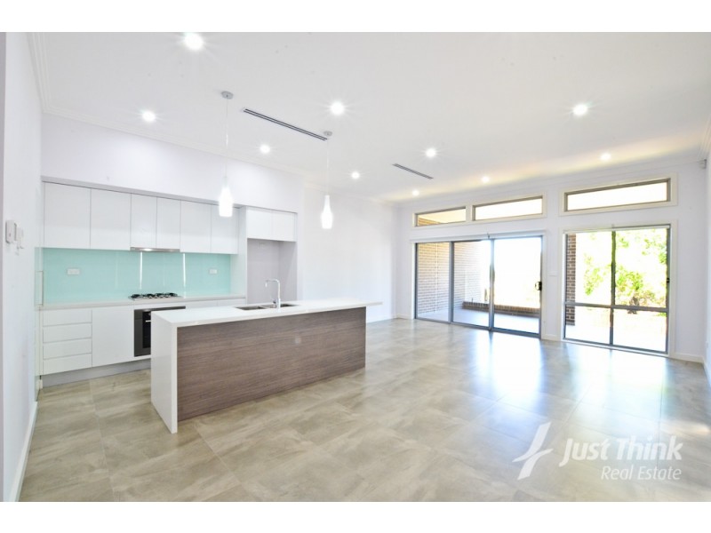 4 Carver Place, Dundas Valley NSW 2117